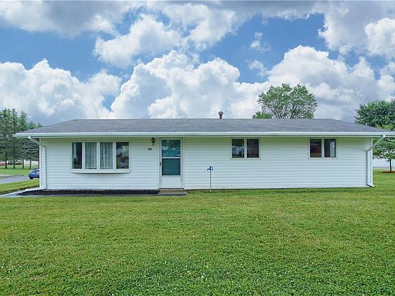 2nd image of 1566 Saint Charles Dr