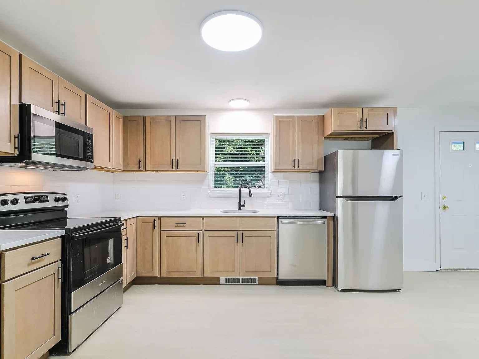 Chestnut Townhomes — Photo 3