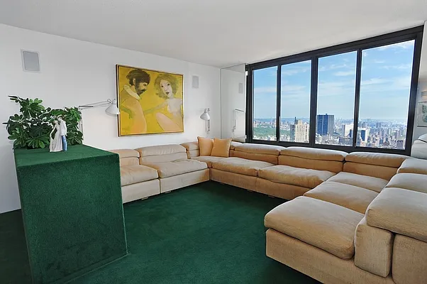 Sold by Corcoran | media 19