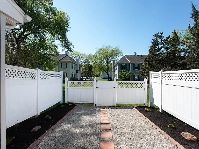 2708 Pinhorn Dr — Photo 17