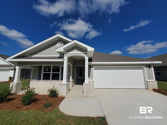 3rd image of 14705 Dayton Cir