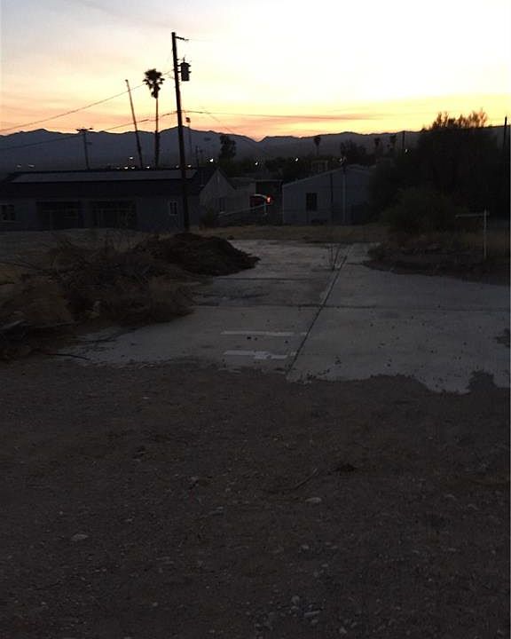 1st image of 2231 Lakeside Dr