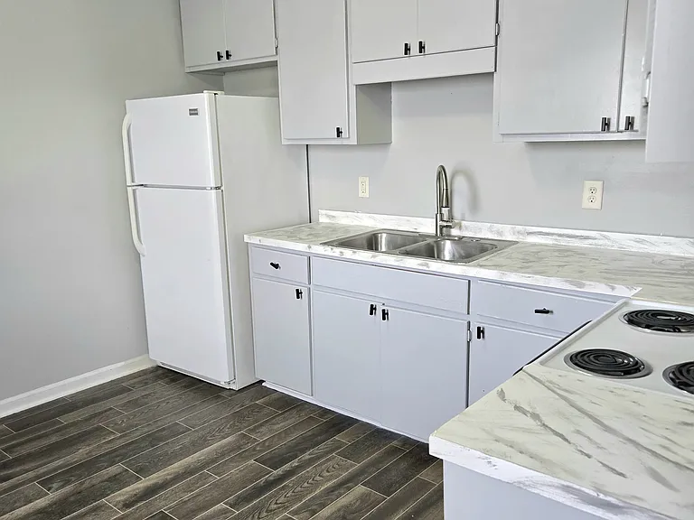 1812 London Church Rd NE #2C — Photo 1