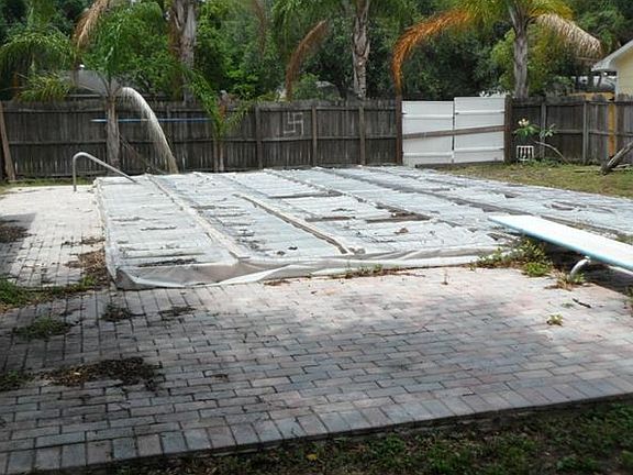 3rd image of 1245 Palm St