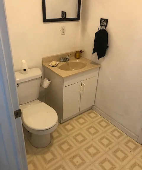 Half bath off of the dinning room on 1st floor