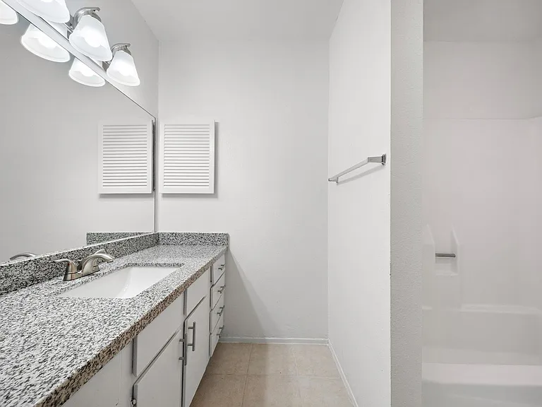 8433 Wednesbury Ln — Photo 15