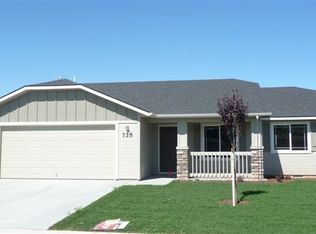 4423 B Casa Rio Dr, Ontario, OR 97914