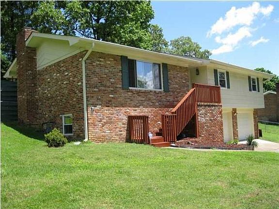 3rd image of 5803 Northwoods Dr