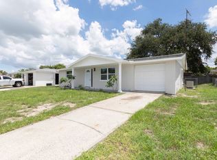 9026 Rainbow Ln, Port Richey, FL 34668
