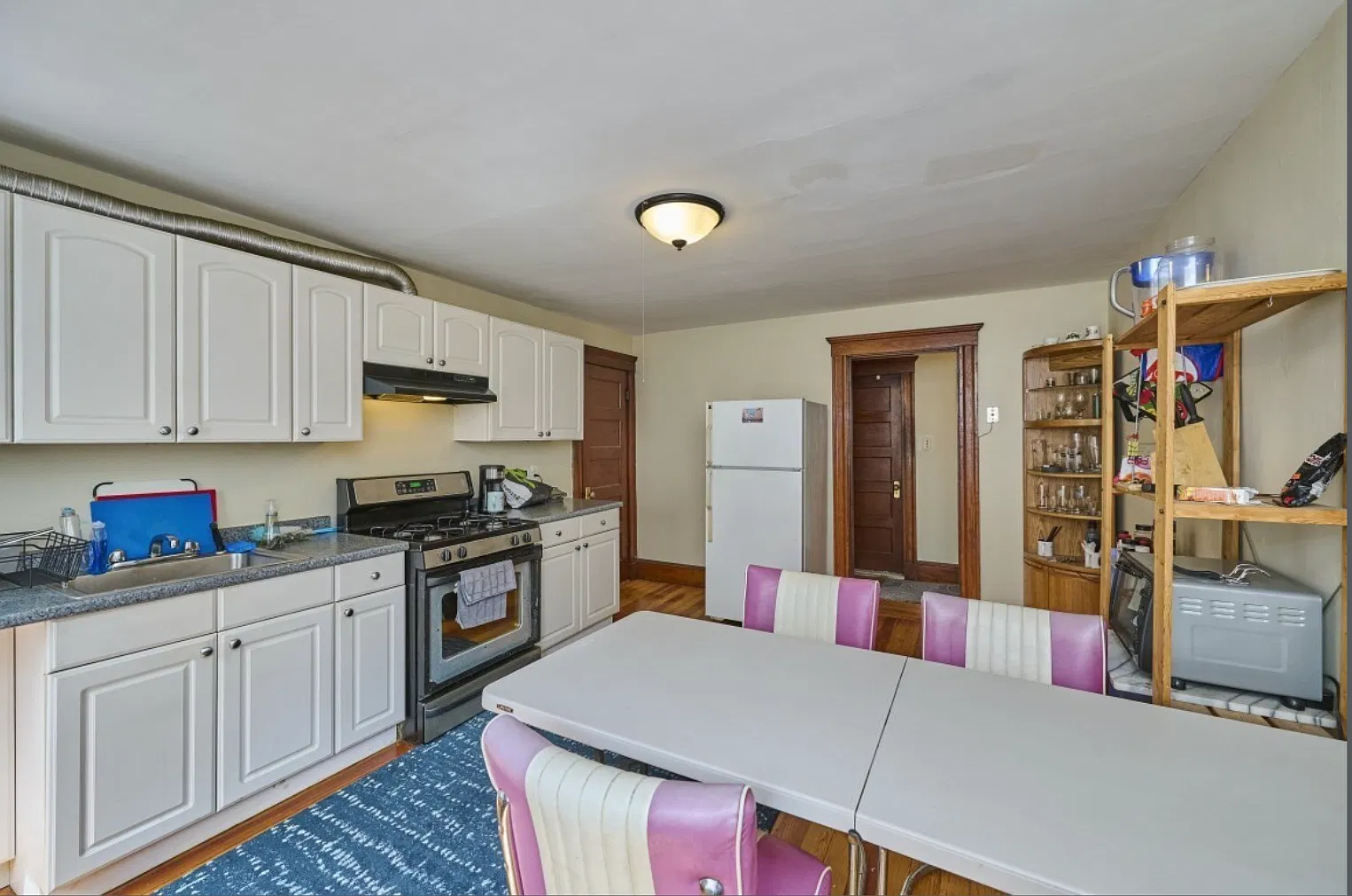 1 bed, 750 sqft, $2,500 — Photo 3