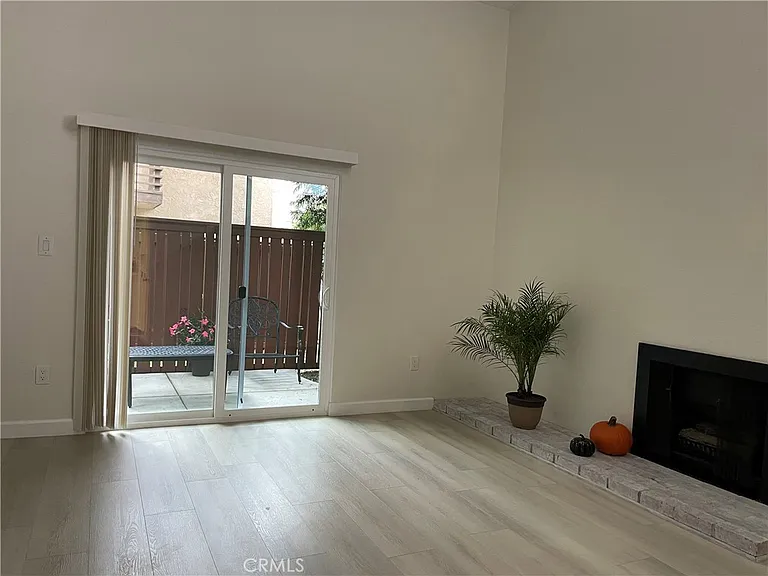 2427 Orange Ave #C — Photo 23