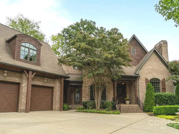 5523 Closeburn Rd, Charlotte, NC 28210