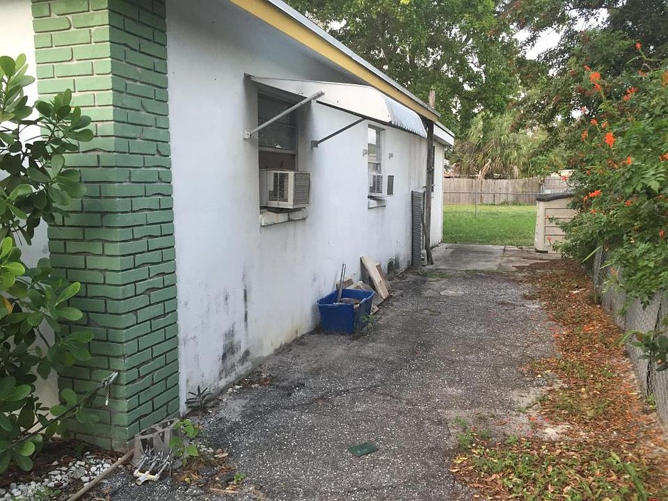 2nd image of 5721 S 38th Ct