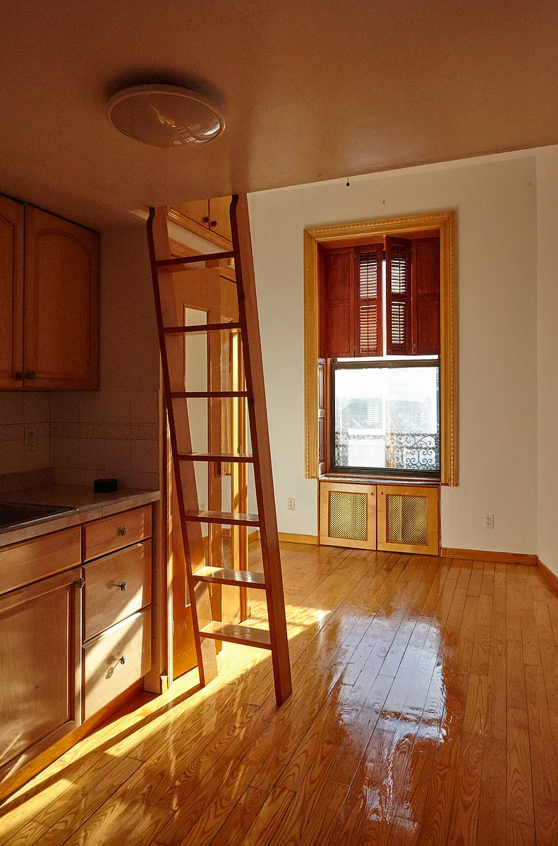 Photo 2 of 12 - 319 W 75th St #4A - Manhattan, NY Building Photo - 319 W 75th St #4A
