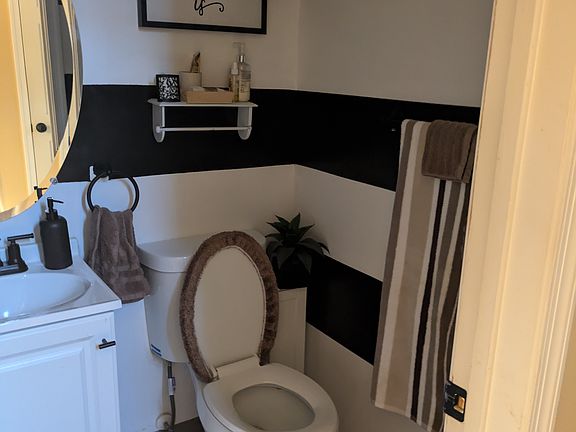 4th image of 336 Marldale Dr #1