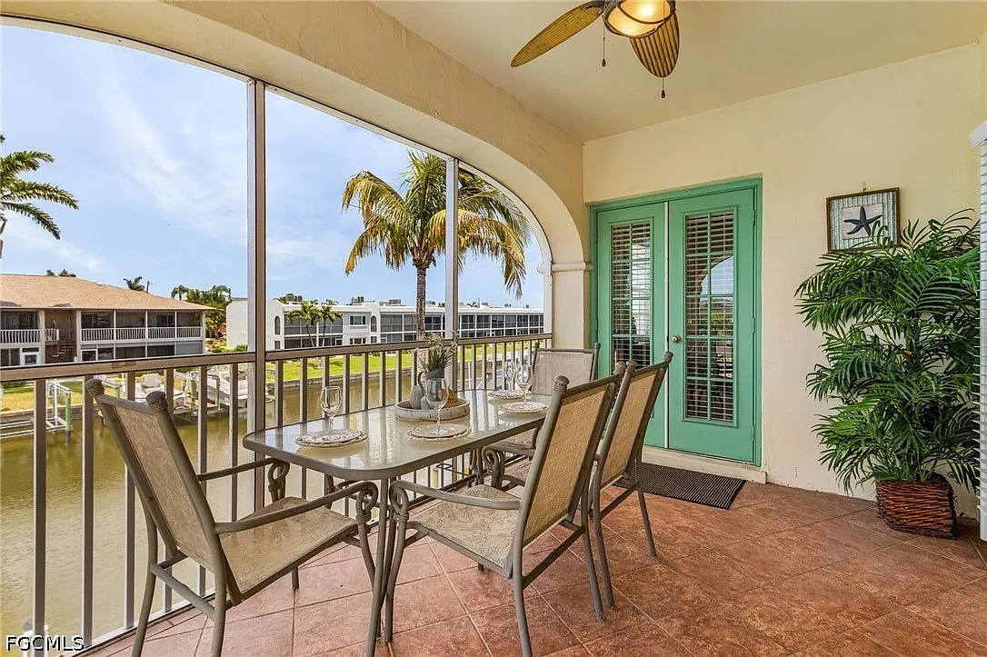 2 bed, 2.0 bath, 1126 sqft, $1,800 — Photo 1