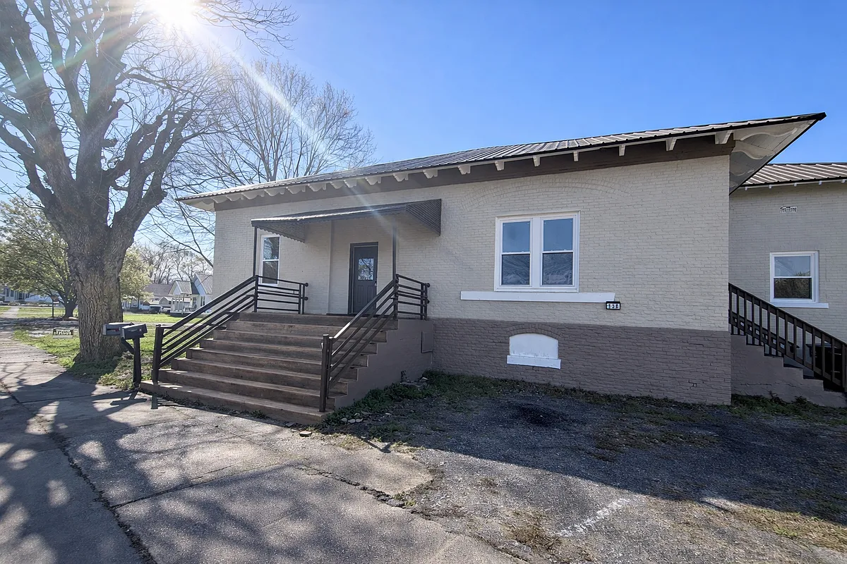 Photo 1 of 15 - 13 Smythe St #A - Belton, SC Primary Photo - 13 Smythe St #A