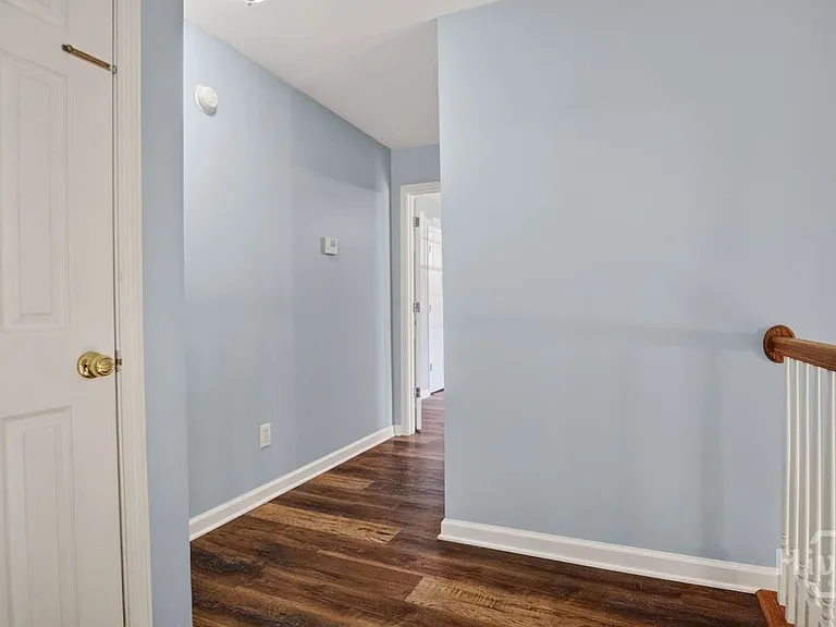 354 E Creek Bnd — Photo 31