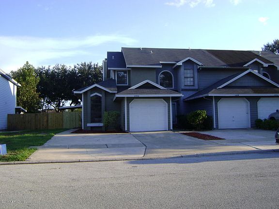 3rd image of 12076 Candlewyck Ln