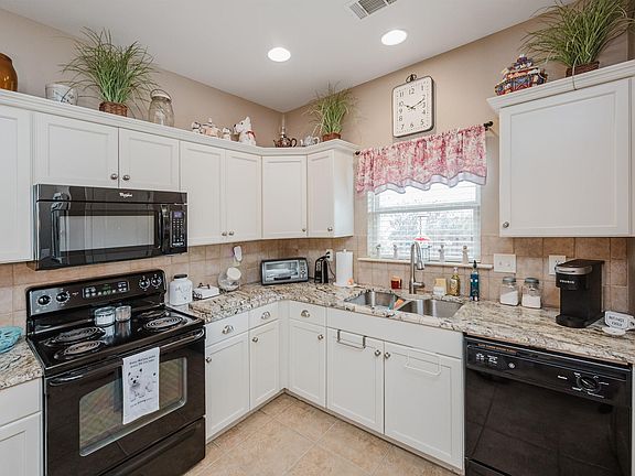 5th image of 1359 Mountain Ln