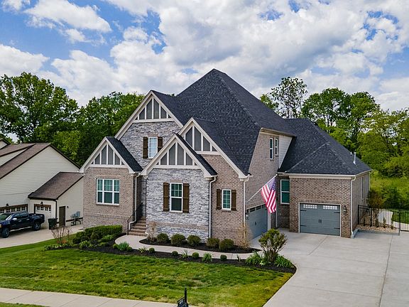 2nd image of 1073 Montrose Dr