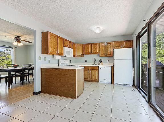 5th image of 13866 W Shady Ln