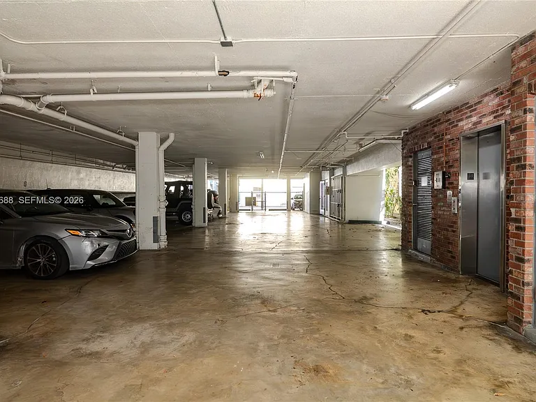 921 Jefferson Ave #3C — Photo 26