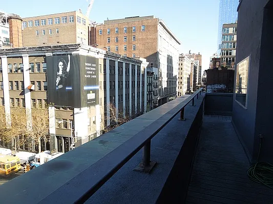 Rented by Vendome Management | media 26