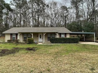 303 Shawnee Dr, Wetumpka, AL 36092