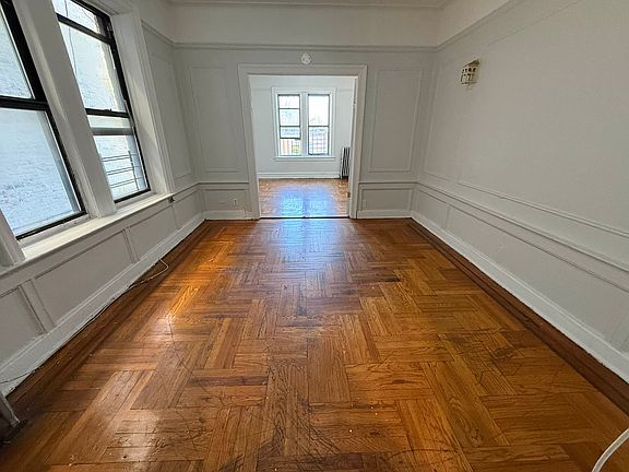 3rd image of 509 Saratoga Ave #B1