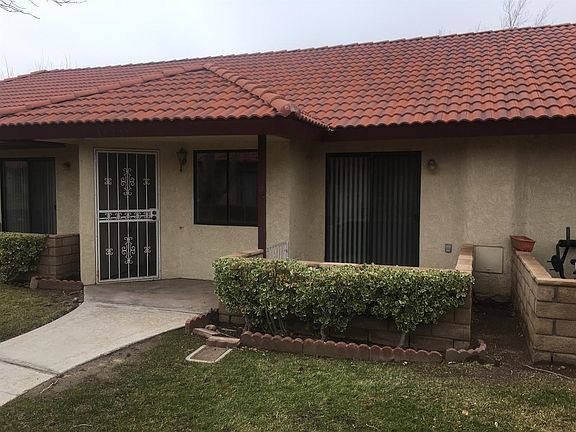 2nd image of 19233 Elm Dr