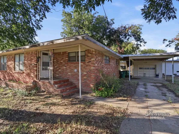 604 E Spring St, Henrietta, TX 76365
