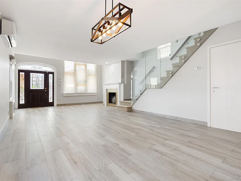 191 Beach 140th St — Photo 35