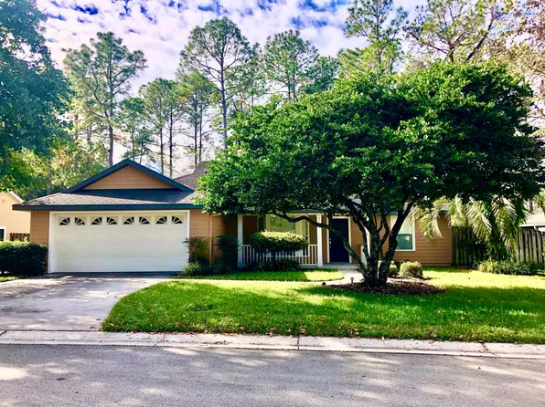 7106 SW 81st Dr, Gainesville, FL 32608