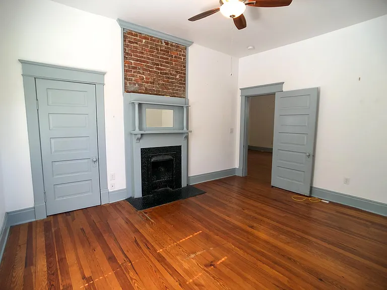 1813 Elliott Ave — Photo 8