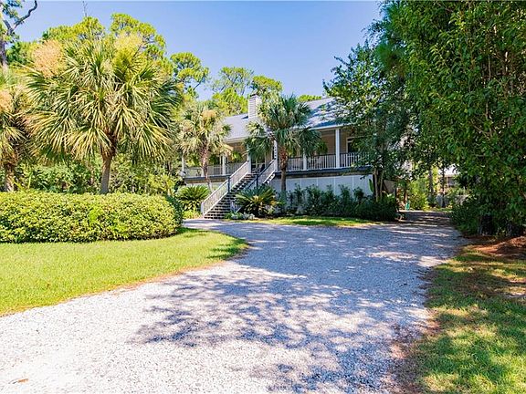3rd image of 406 Bienville Blvd
