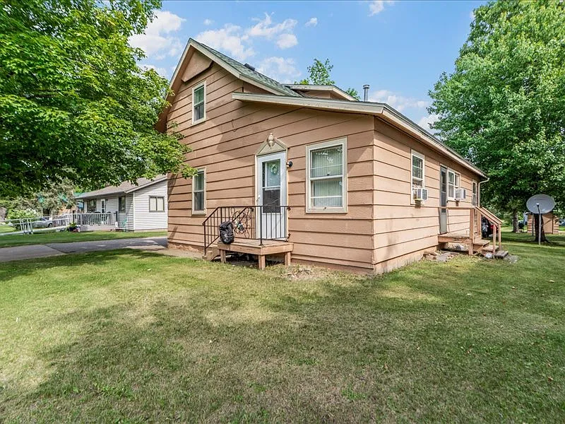 1 bed, 700 sqft, $1,025 — Photo 1