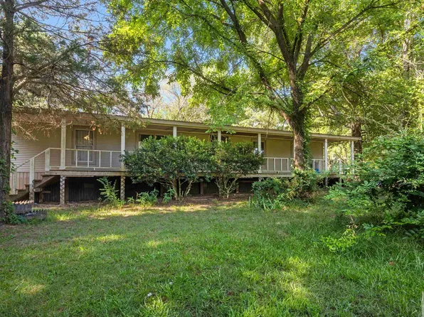 2168 County Road 2111, Hooks, TX 75561