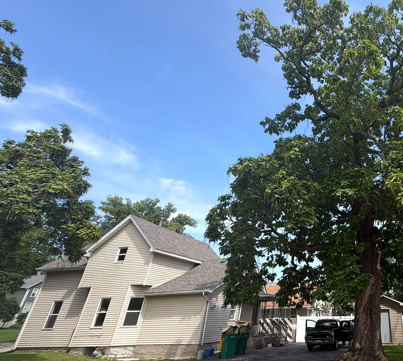 3 bed, 1140 sqft, $2,100 — Photo 1
