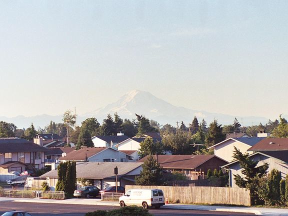 3rd image of 5434 34th Street Loop NE