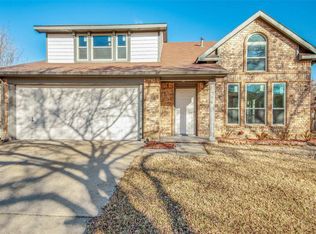 354 Hopewell St, Grand Prairie, TX 75052