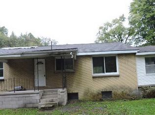 1006 Jacobs Rd, Youngstown, OH 44505