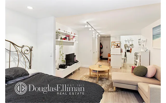 Sold by Douglas Elliman | media 10