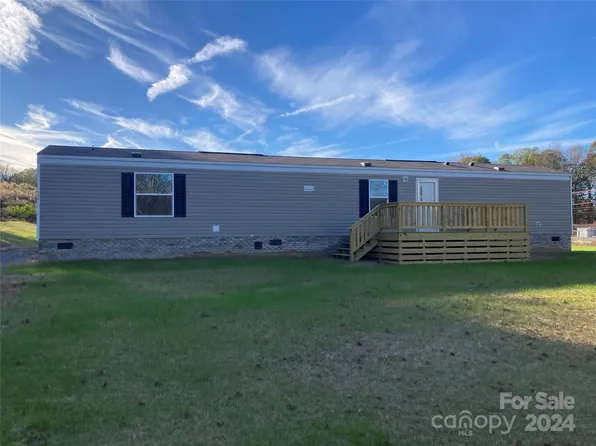 100 Debby Dr, Shelby, NC 28152
