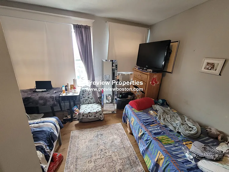 56 Park Vale Ave #9P — Photo 12
