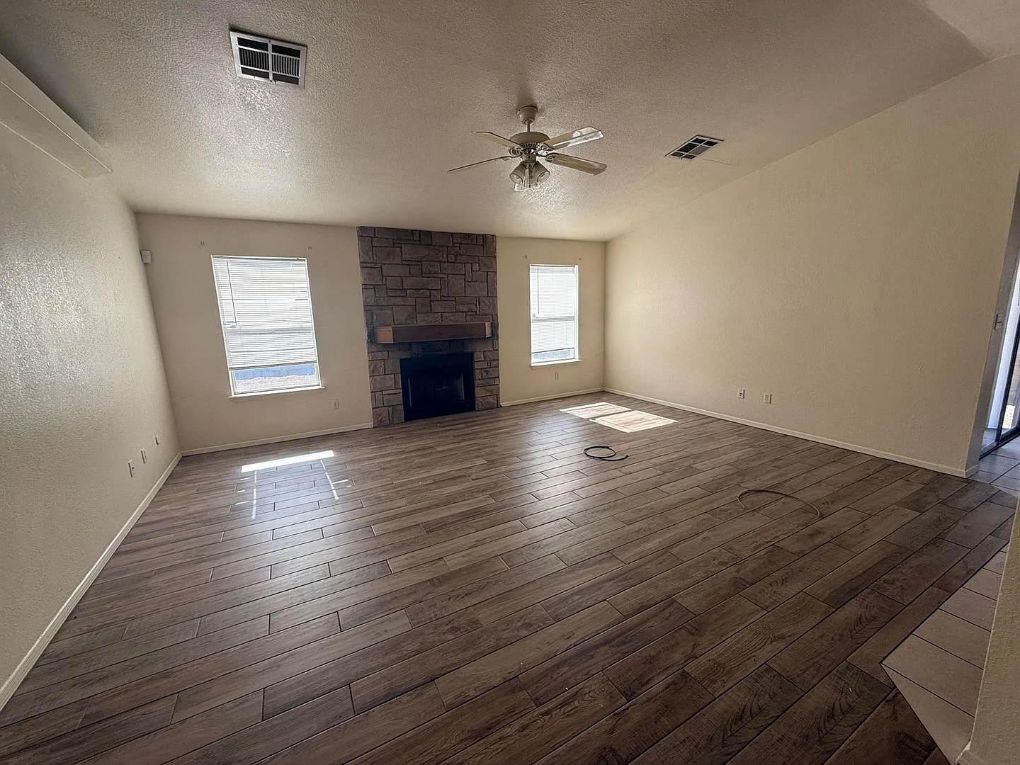 Beautiful home in great Area — Photo 2