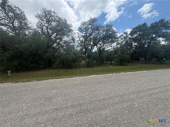 2nd image of 511 Richter Rd