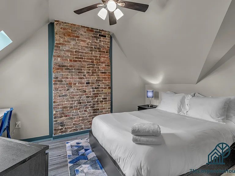 44 E Utica St #2C-3B — Photo 7