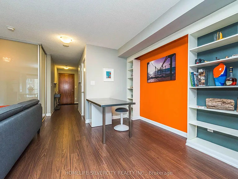 205 Frederick St #404 — Photo 6