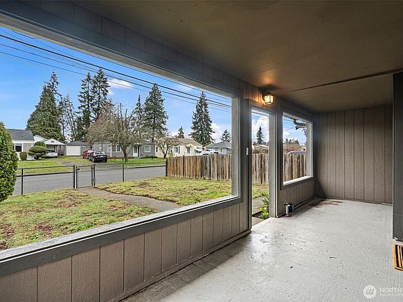 2nd image of 1019 S Rochester Street